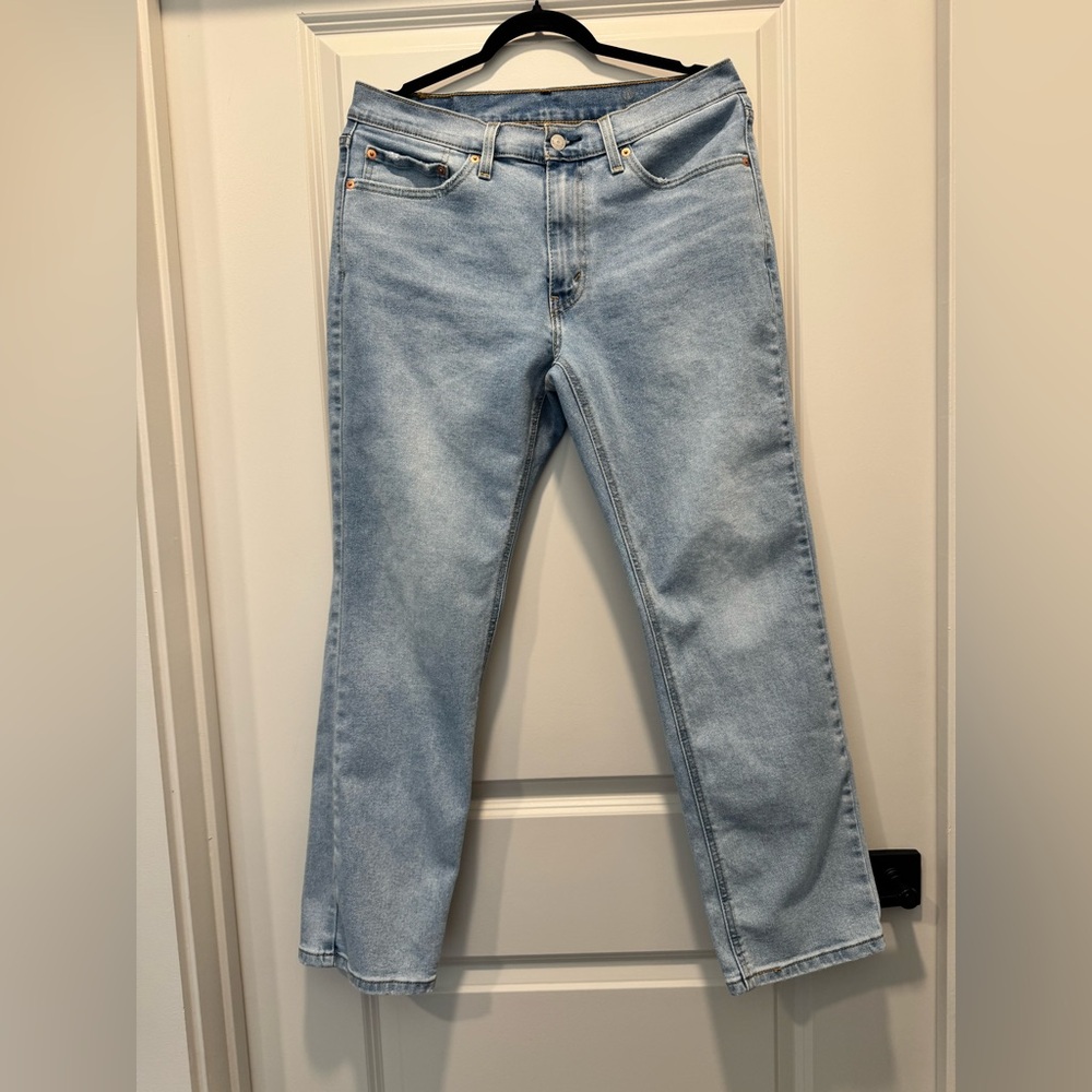 Levi's Women's Light Blue Straight Leg Jeans